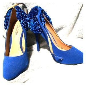 Wild Rose Blue Heels